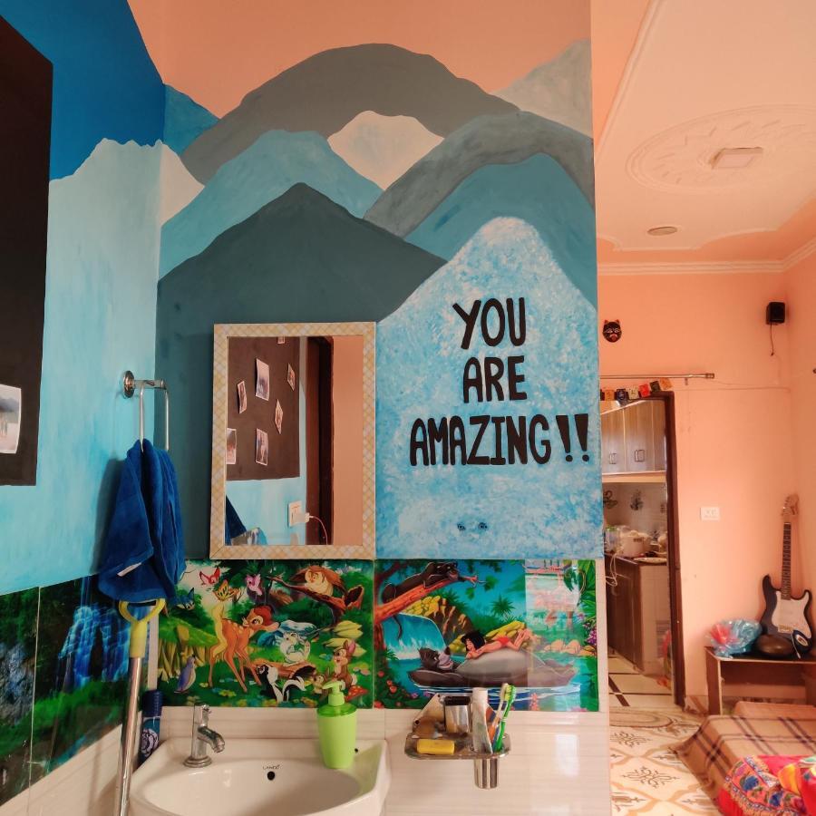 Хостел Tebaar Backpackers Ришикеш Экстерьер фото